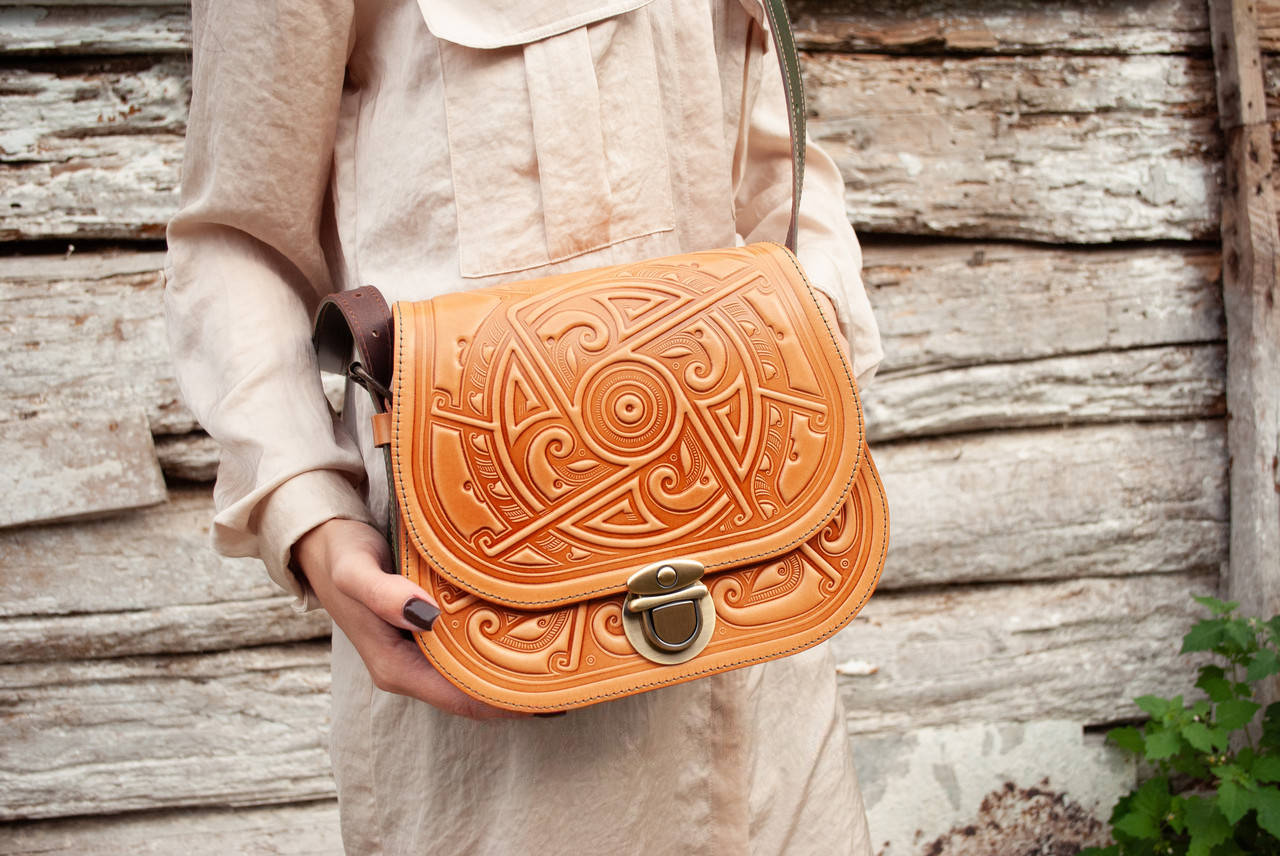 Leather Bag "Flow of Time" - Beige & Olive, Italian Leather