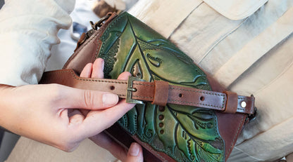 Handcrafted "Leaf" Shoulder Bag with Hand-Painted Italian Leather - Chestnut Brown