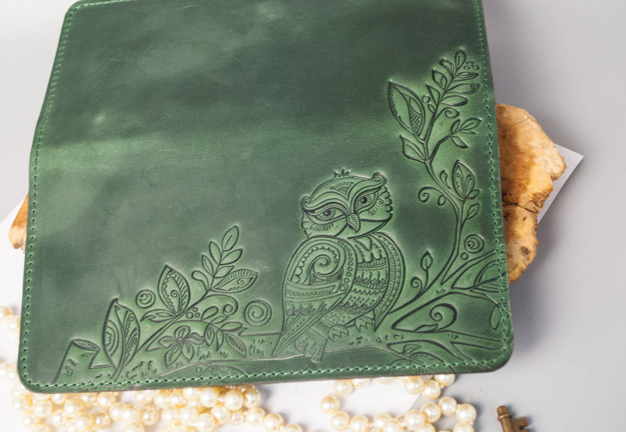 Green Long Leather Wallet with Owl Embossing