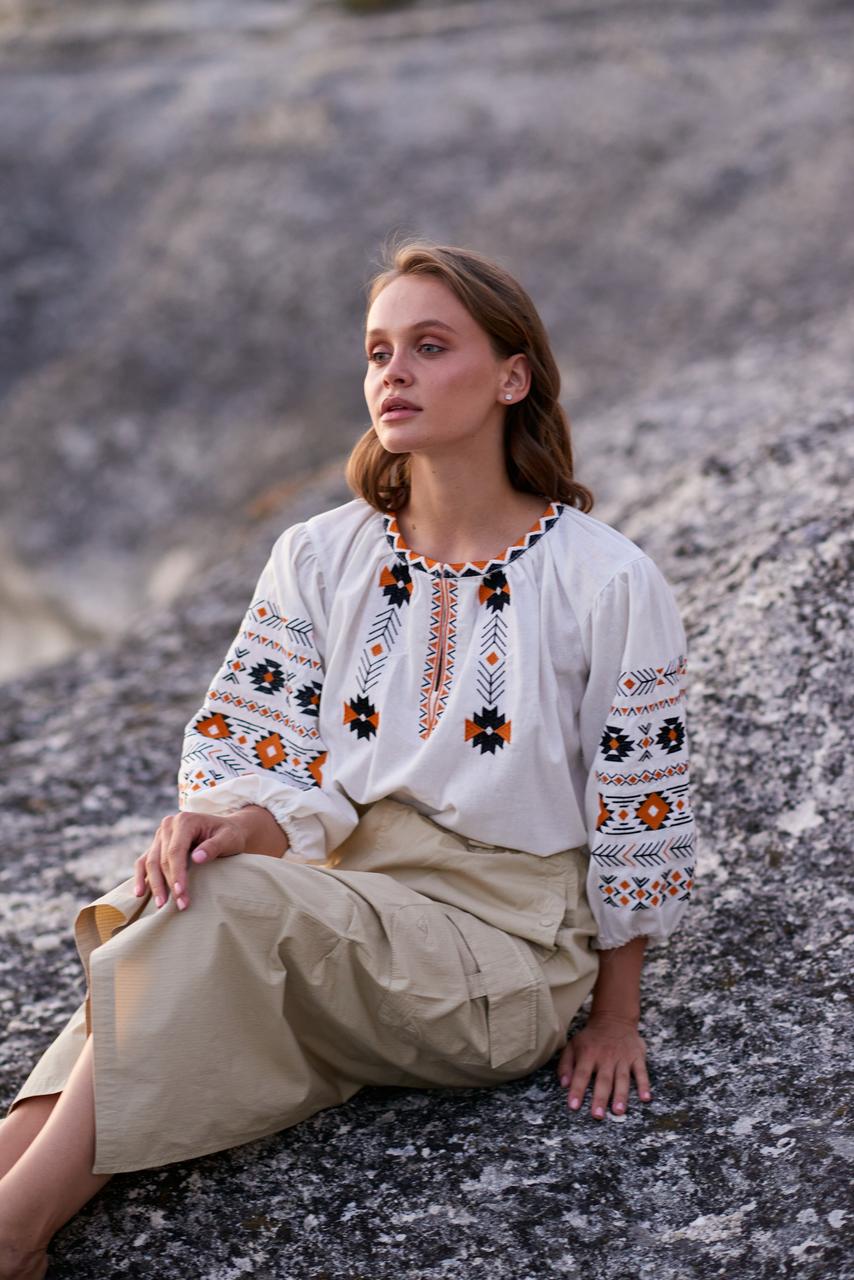 Women's Embroidered Blouse (Vyshyvanka) "Daniella"