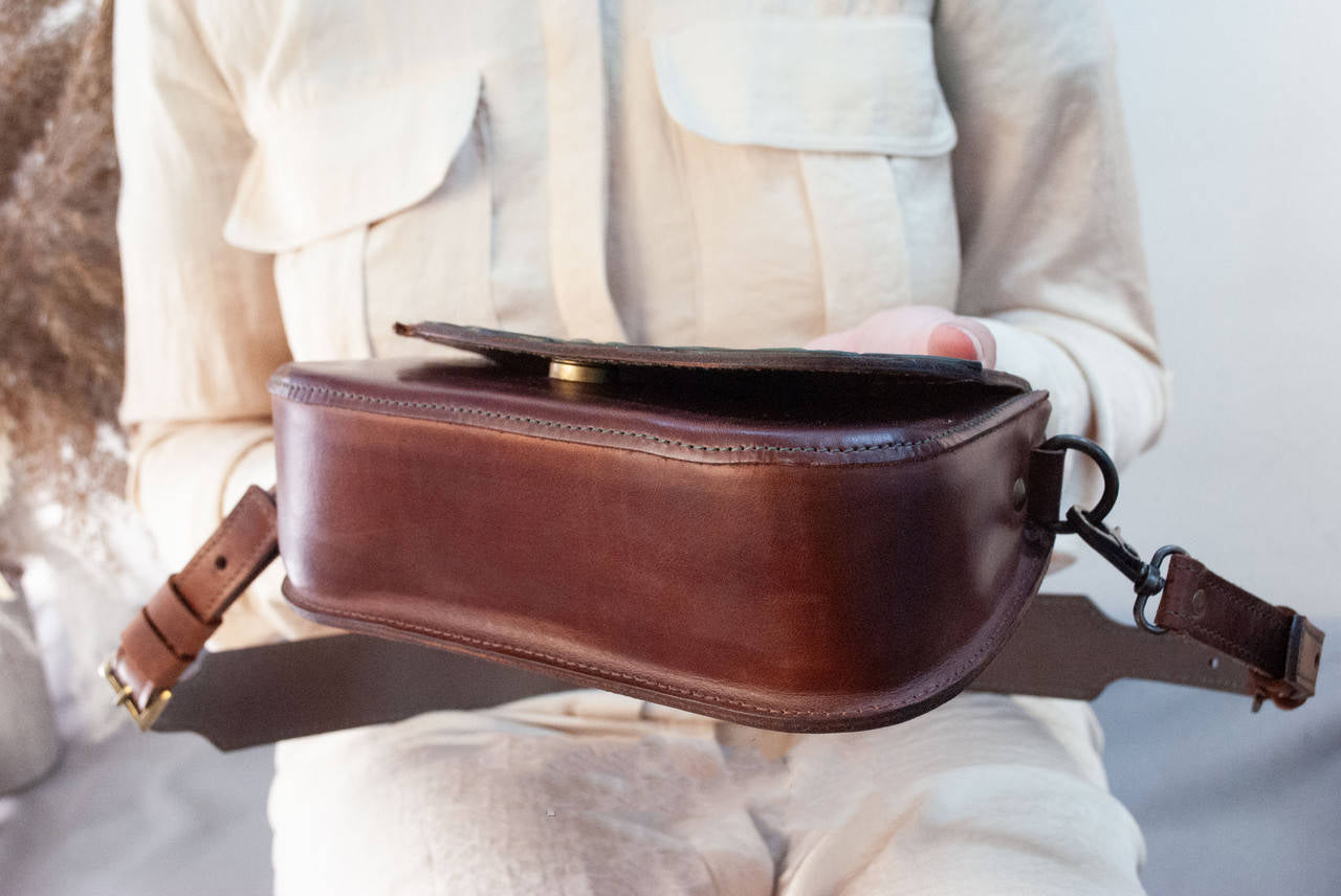 Handcrafted "Leaf" Shoulder Bag with Hand-Painted Italian Leather - Chestnut Brown