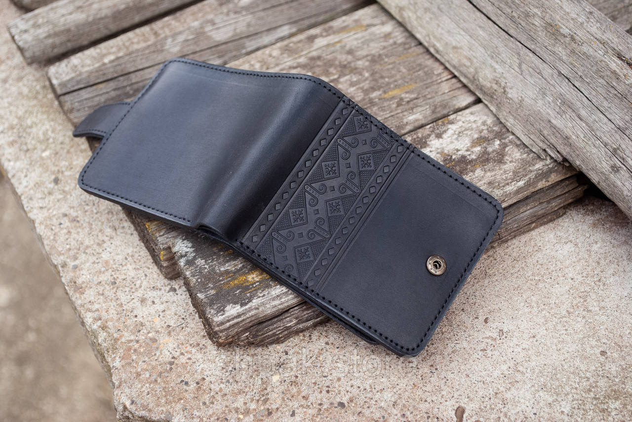 Men's Black Leather Wallet with Embossed Embroidery